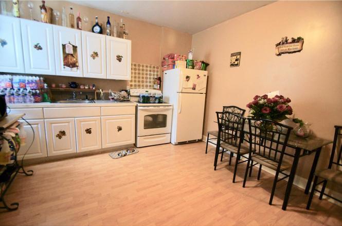 Kitchen - 307 S 6th St