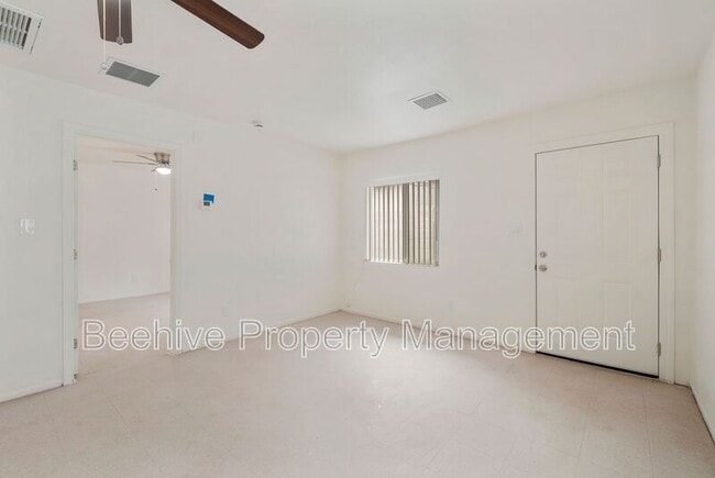 Building Photo - 1429 E Fillmore St
