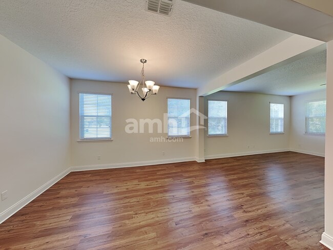 Building Photo - 1921 Moorings Cir