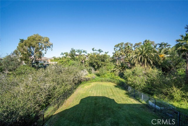 Building Photo - 214 Avenida Montalvo