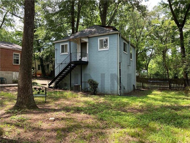 Building Photo - 117 Shadowmoor Dr