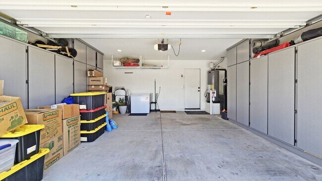 Building Photo - Beautifully updated home in Las Brisas Community of Goodyear!