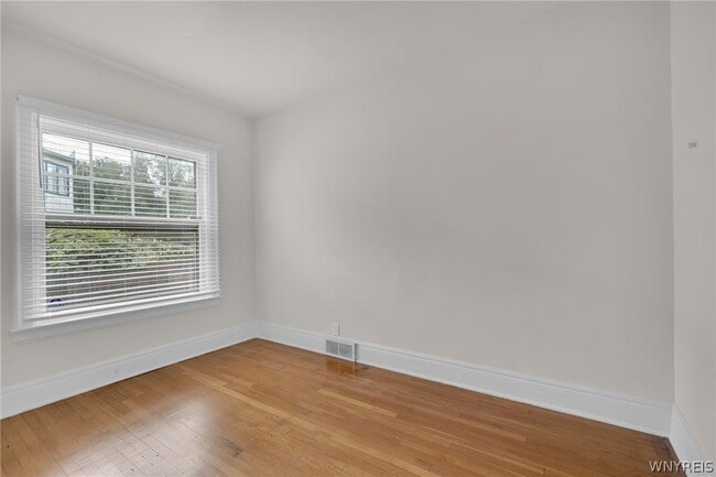 Building Photo - 610 Ashland Ave