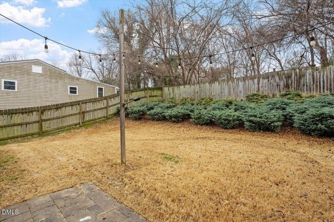 Building Photo - 714 1/2 S State Street Unit