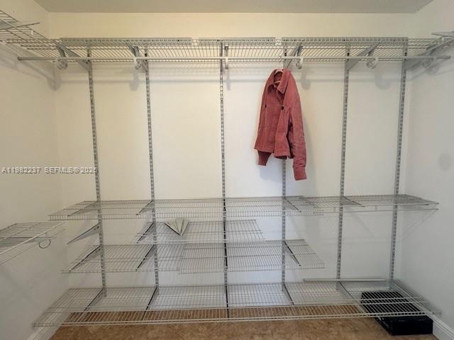 Building Photo - 9715 Fontainebleau Blvd