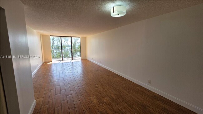 Building Photo - 18151 NE 31st Ct