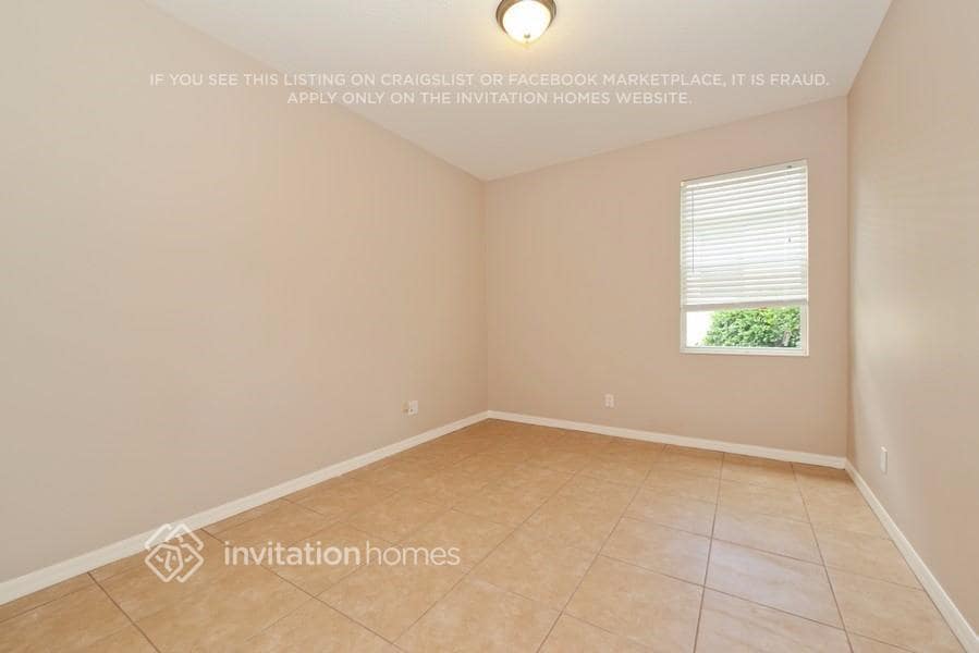 Building Photo - 204 Ronja Ln
