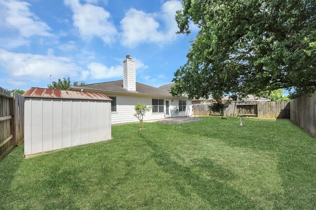 Building Photo - 5114 Santrey Dr