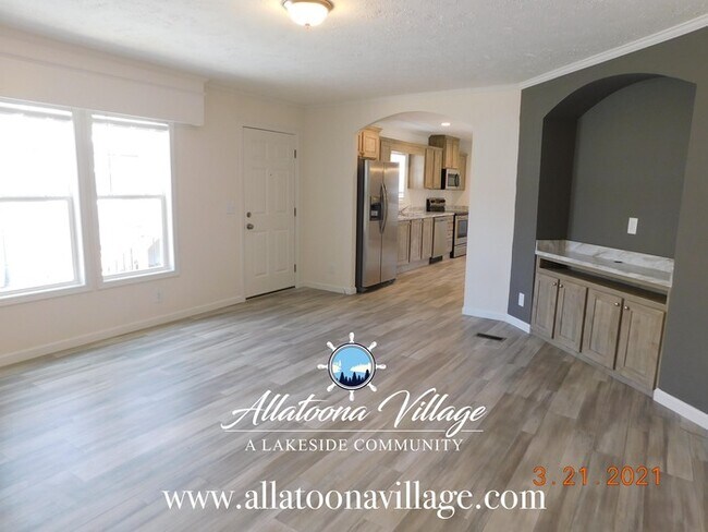 Building Photo - 3BR/2Bth w/ Lake Access and Pet Friendly i...