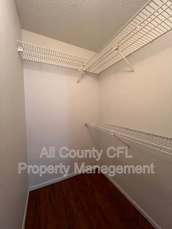Building Photo - 643 Dory Ln