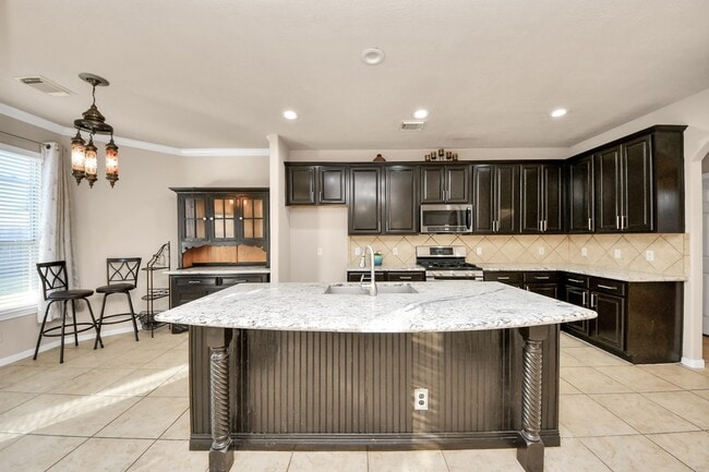 Building Photo - 13719 Hartford Ct