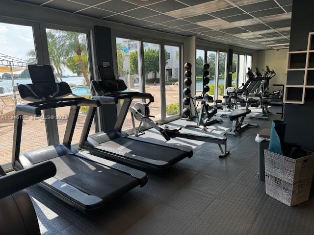 Building Photo - 9100 W Bay Harbor Dr