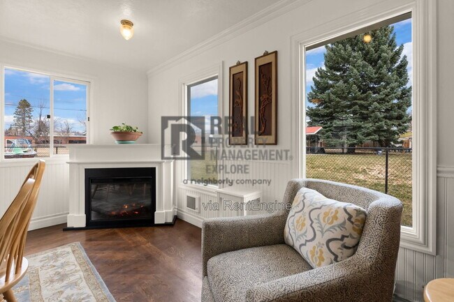 Building Photo - 1111 4th St W