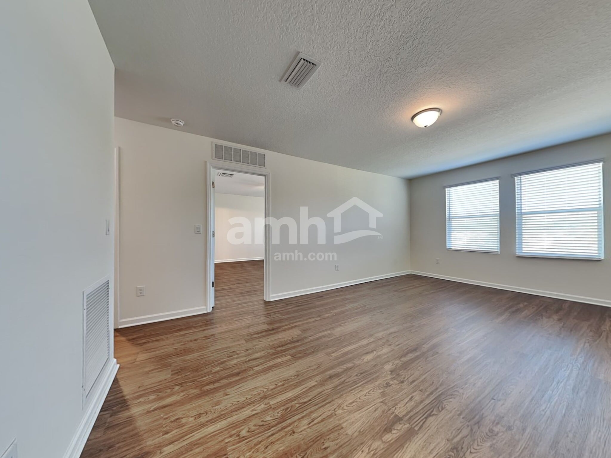 Building Photo - 8718 Layalie Way