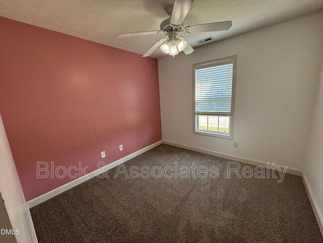 Building Photo - 2228 Stornoway Ct