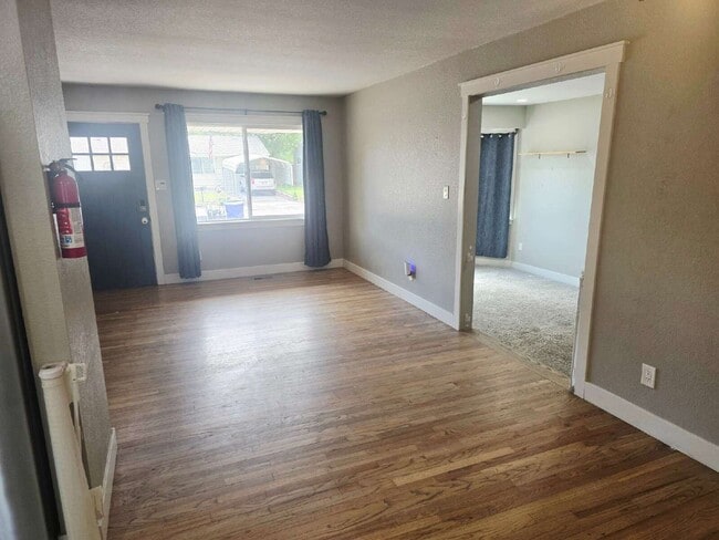 Building Photo - 57 Goret Dr