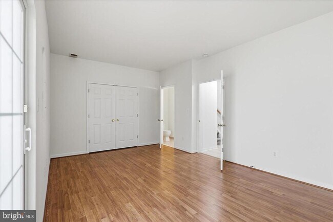 Building Photo - 25828 Kirkwood Square