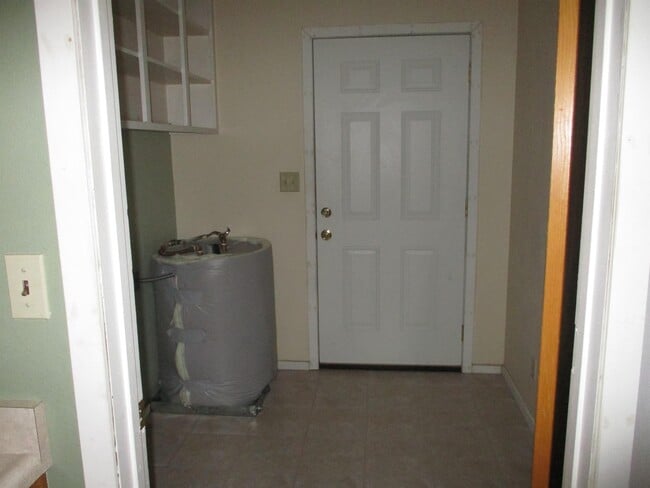 Building Photo - 4780 Cody Ave