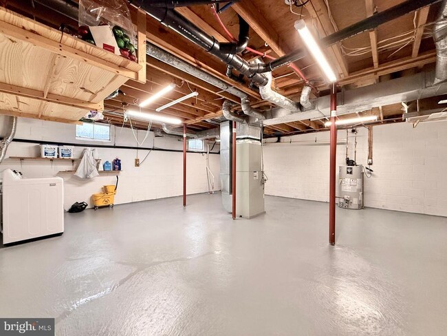 Building Photo - 6 Quail Ridge Dr