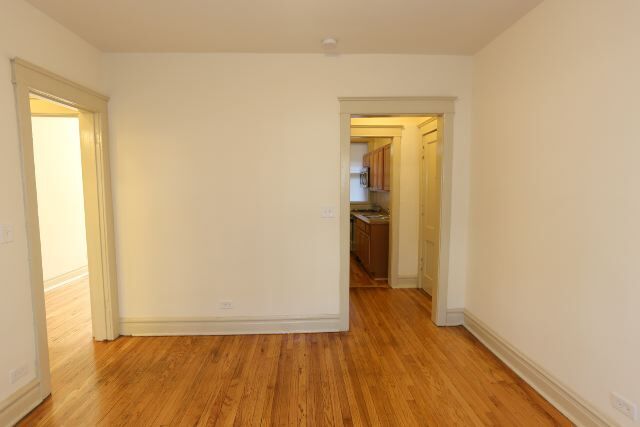 Building Photo - 4710 N Racine Ave
