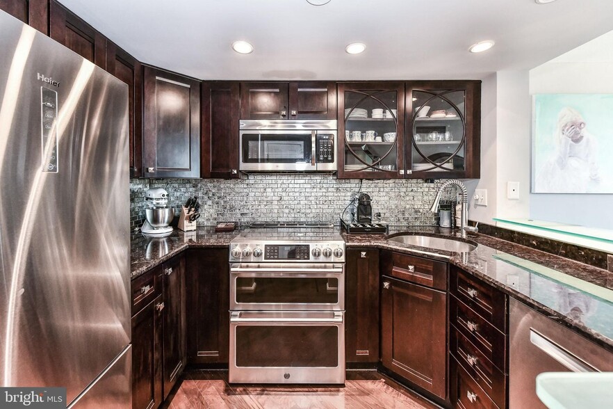 Building Photo - 801 Pennsylvania Ave NW