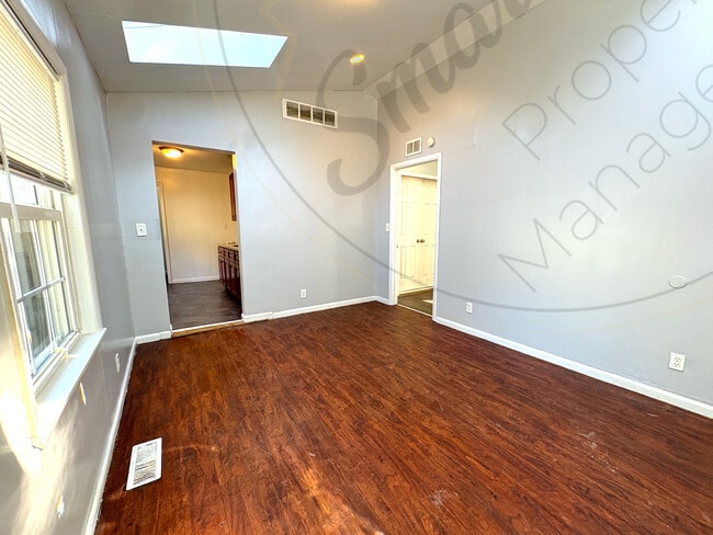 Building Photo - 7032 Fisher Ave