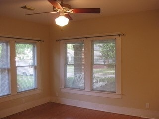 Building Photo - 1021 E 16th St