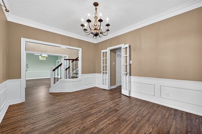 Building Photo - 3111 Shiloh Dr