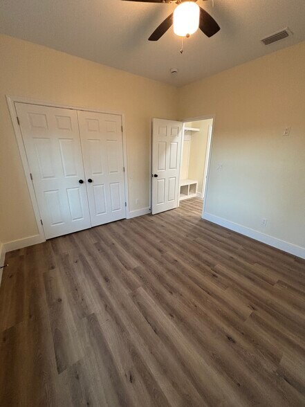 Building Photo - 1322 Fairland Ave