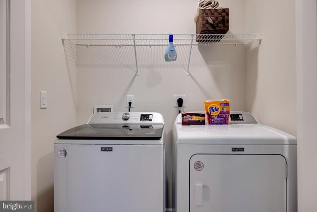 Building Photo - 262 Allison Dr