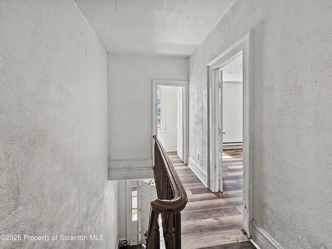 Building Photo - 602 Prospect Ave