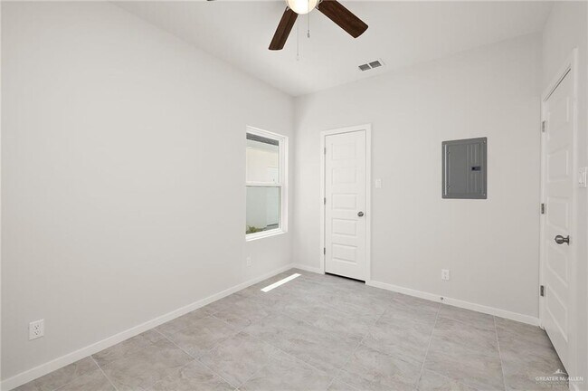 Building Photo - 12 N Alexandrite Ave