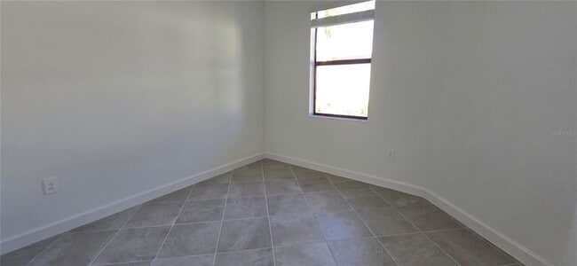 Building Photo - 15810 Sunny Day Dr