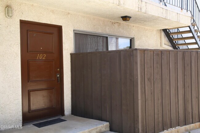 Building Photo - 8544 Independence Ave