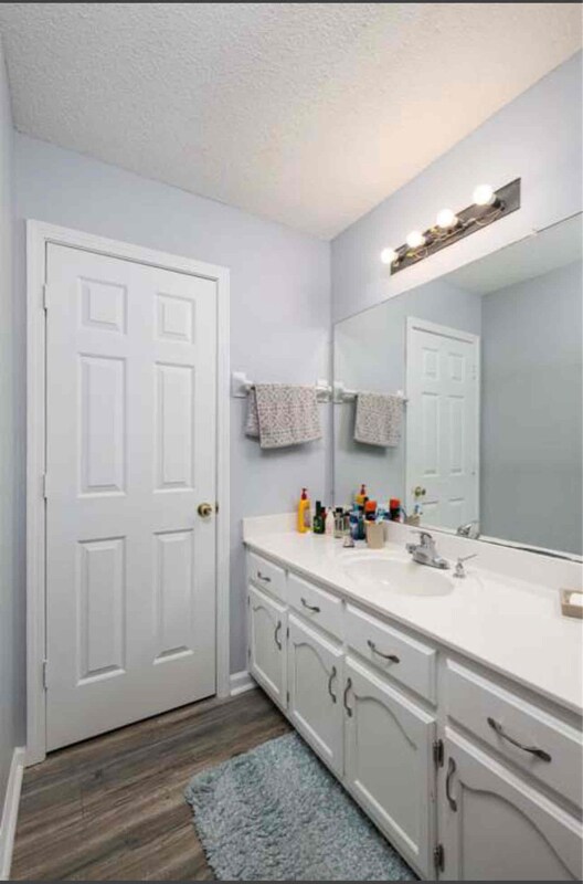 Building Photo - 5844 Ashridge Pl