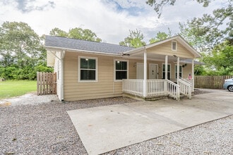 Building Photo - 1134 Dodge Ln