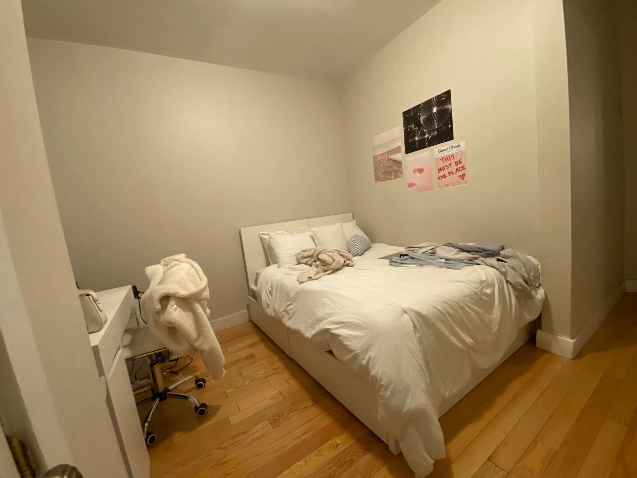 Building Photo - 42 Fenway