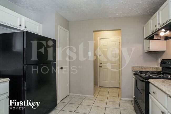 Building Photo - 4831 Tealgate Dr