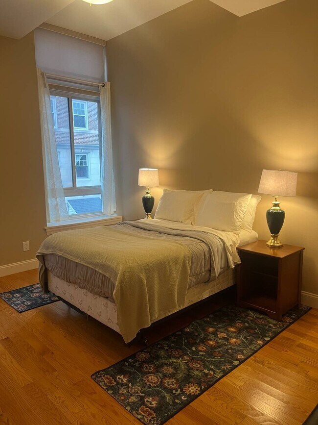 Building Photo - 260 Washington St