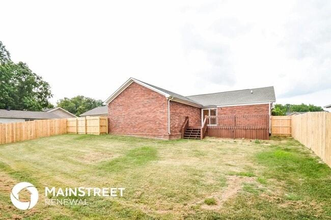 Building Photo - 5613 Ree Dr