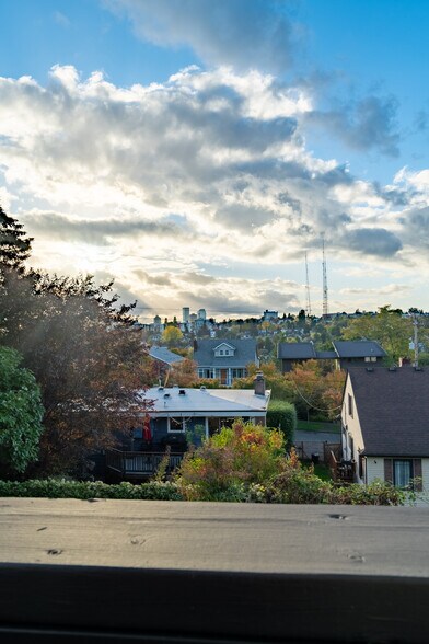 View of Seattle from the deck - 1519 32nd Ave