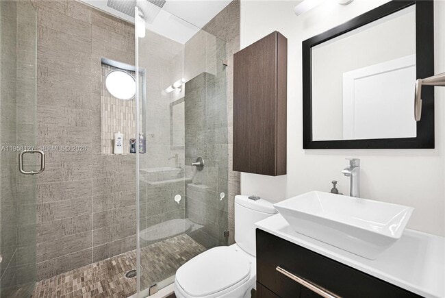 Building Photo - 295 De Leon Dr