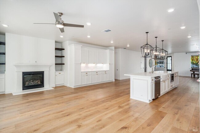 Building Photo - 1980 Bent Tree Pl