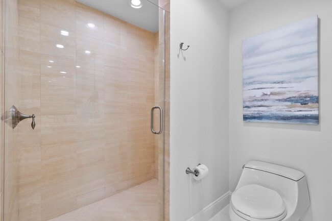 Building Photo - 3800 N Ocean Dr