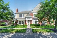 Building Photo - Unique Centennial Townhome