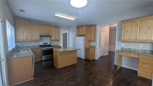 Building Photo - 2237 Traywick Chase