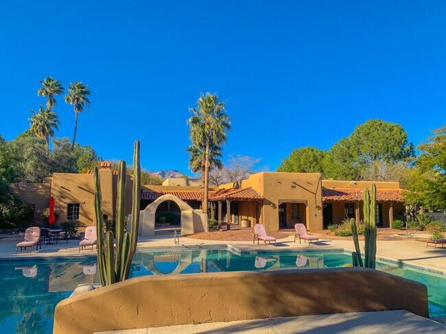 Building Photo - La Hacienda Apartment Homes