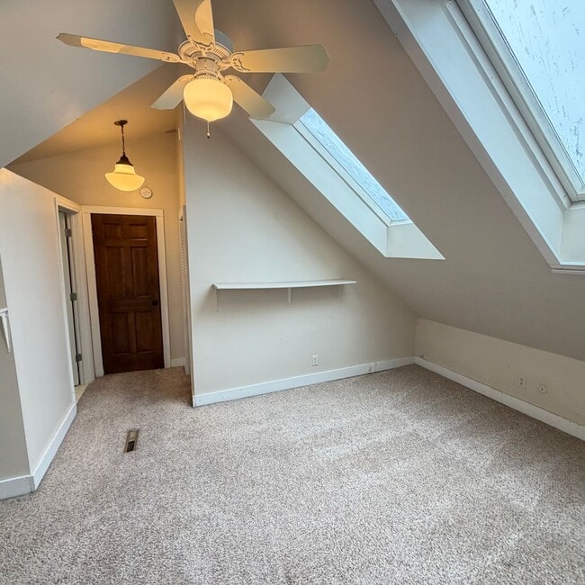 Building Photo - 3 bedroom home on the NW side of Grand Rapids