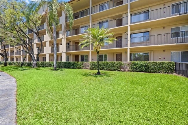 Building Photo - 1351 SW 141st Ave