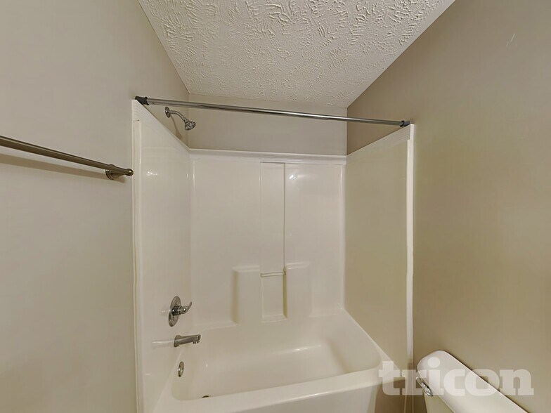 Building Photo - 6002 Boxer Pl